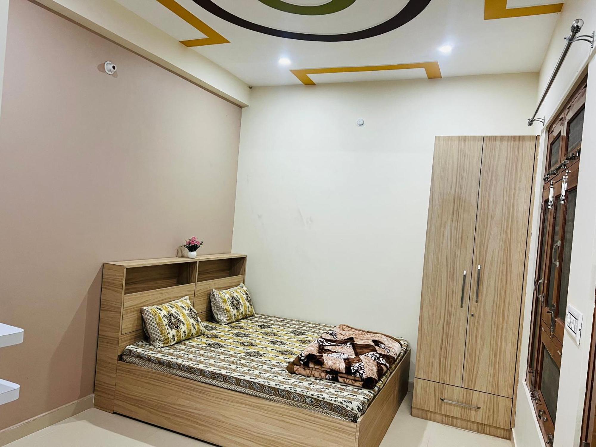 Sg Home Stay Ayodhya Exterior foto